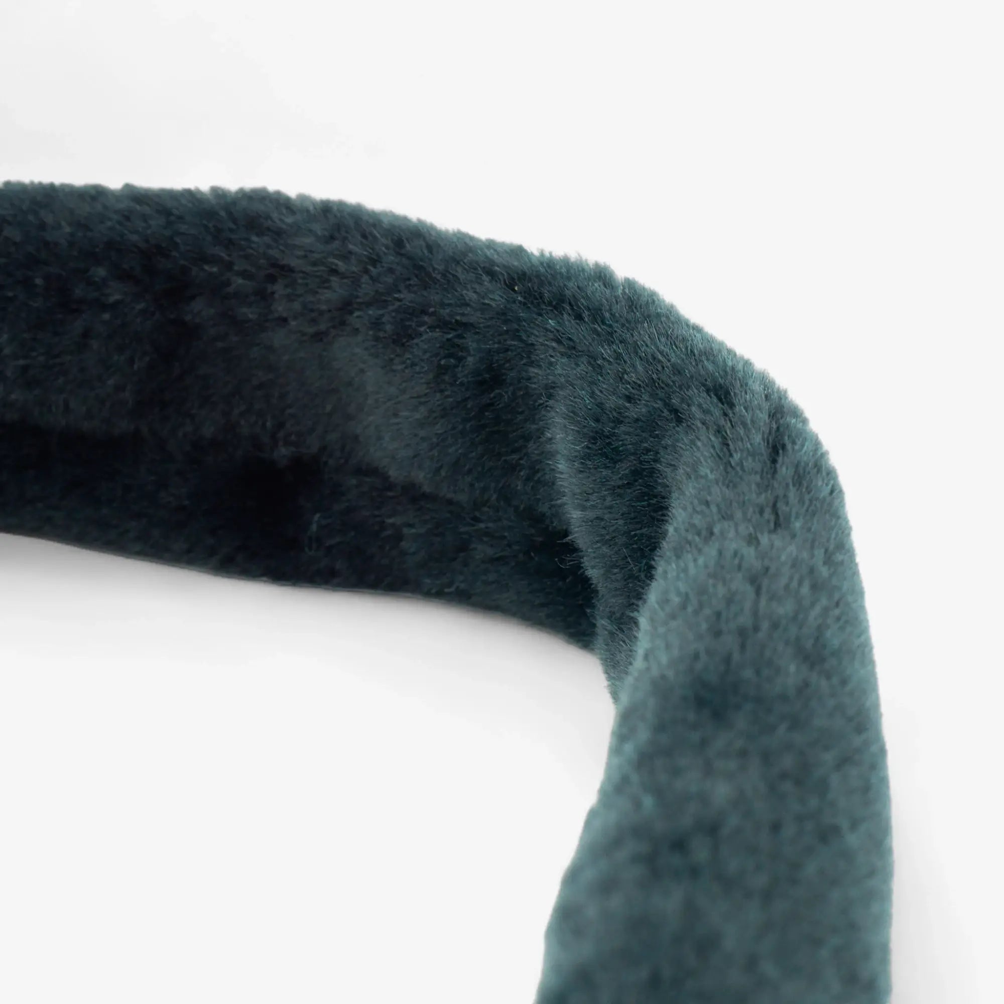 Mākslīgās ādas cīsiņš ar amortizējošu rokturi